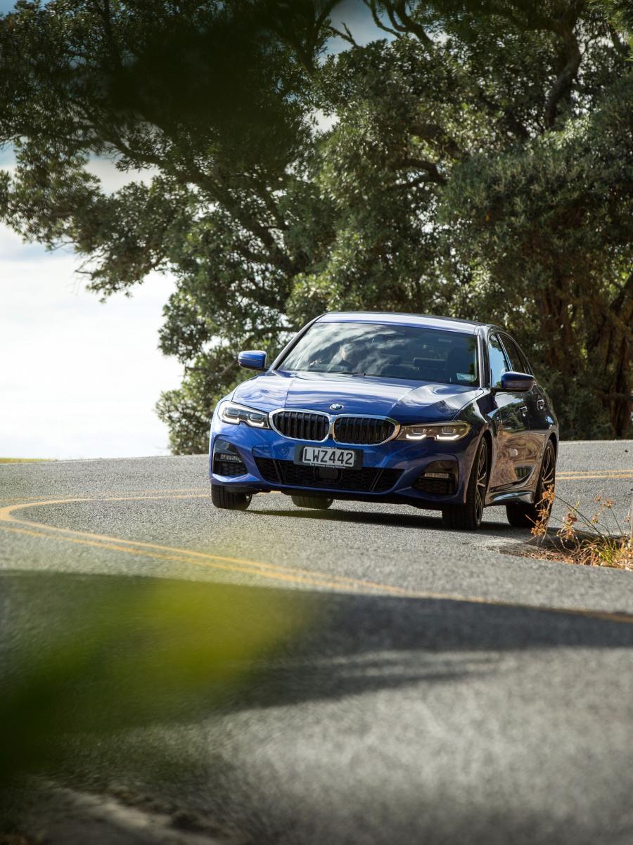  BMW 330i M Sport (G20) 2019 года  (AU) (фото 15 из 17)